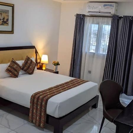Bravia Eco Hotel Lomé Buitenkant foto